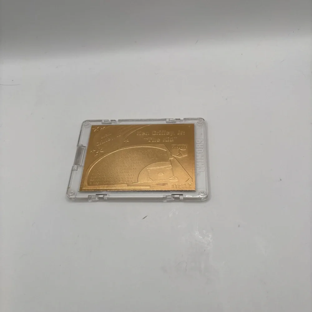 1994 ProMint 22K Gold -Ken Griffey Jr #7 HOF (Serial # 012552).